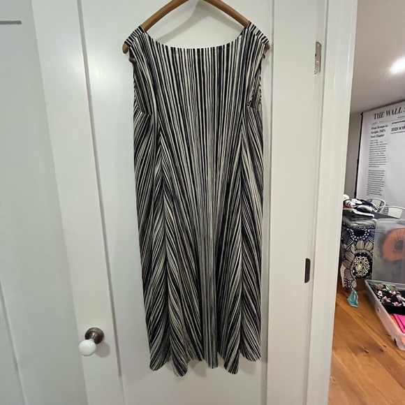 Issey Miyake Black and White Striped Midi Dress - Picture 2 of 3
